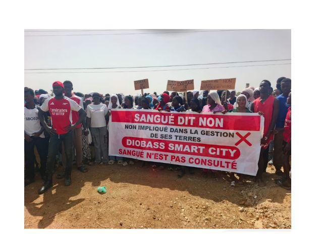 Soulèvement à Sangué : les jeunes s’opposent vigoureusement au projet Diobass Smart City