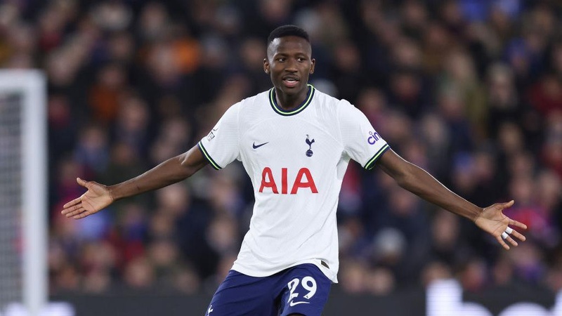 Pape Matar Sarr en route vers son premier titre majeur avec Tottenham