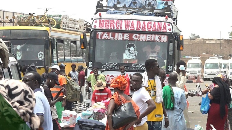 Tabaski 2025 : le ministre Yankoba Diémé en visite à la Gare des Baux Maraîchers pour superviser les préparatifs