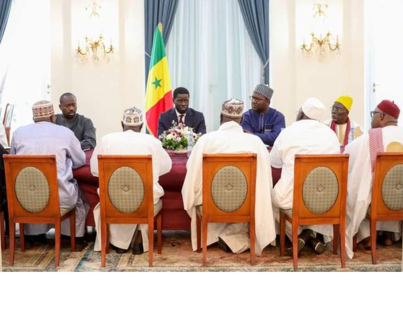 Diomaye Faye instaure une rencontre annuelle avec les chefs religieux et coutumiers pour renforcer l’unité nationale Diomaye Faye instaure une rencontre annuelle avec les chefs religieux et coutumiers pour renforcer l’unité nationale