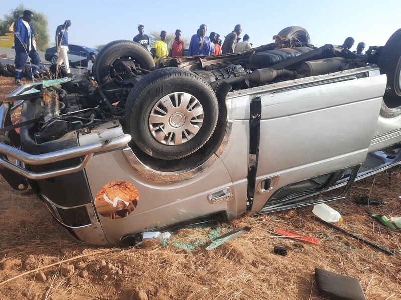Nouvel accident sur l’Autoroute Ila Touba : un mort et 17 blessés, dont six graves Nouvel accident sur l’Autoroute Ila Touba : un mort et 17 blessés, dont six graves