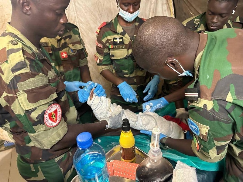 Médina Yoro Foula : intervention des armées avec un hôpital militaire mobile Médina Yoro Foula : intervention des armées avec un hôpital militaire mobile