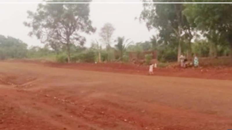 Colère à Tivaouane : les habitants de Dabakh 2 bloquent la VCO pour dénoncer la poussière des camions Colère à Tivaouane : les habitants de Dabakh 2 bloquent la VCO pour dénoncer la poussière des camions