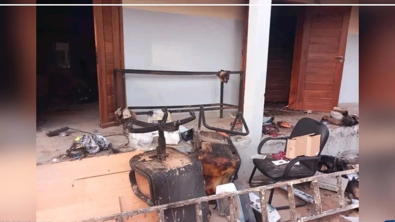 Ziguinchor : le bureau du surveillant du lycée Djignabo incendié, le baccalauréat maintenu Ziguinchor : le bureau du surveillant du lycée Djignabo incendié, le baccalauréat maintenu
