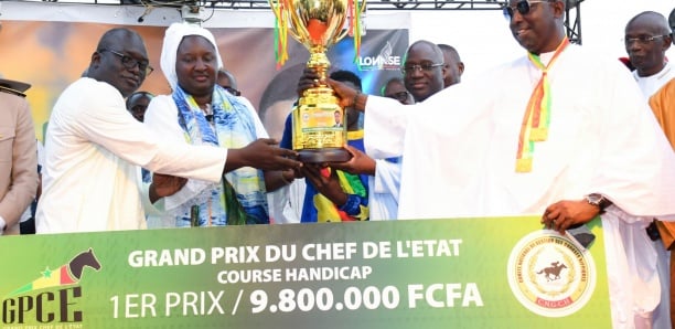 Grand Prix du Chef de l’État : El Capo triomphe sur 2650 mètres Grand Prix du Chef de l’État : El Capo triomphe sur 2650 mètres