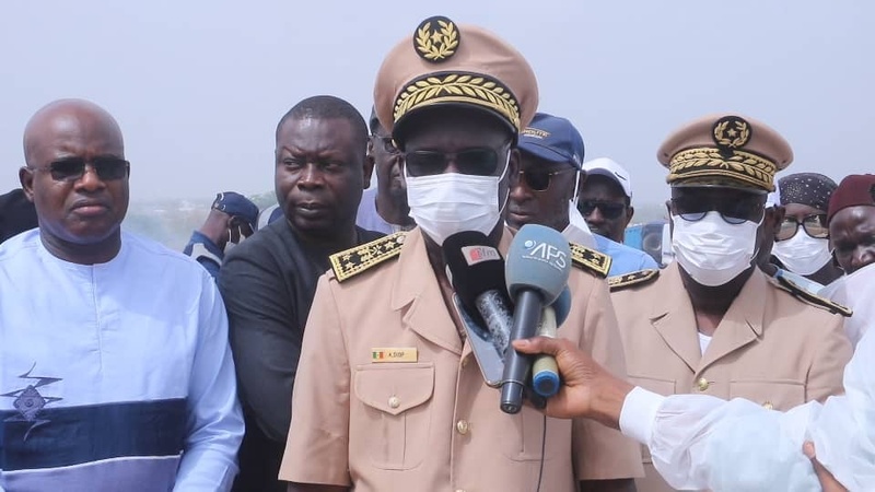 377 tonnes de produits impropres incinérées à Mbour sous la supervision du préfet 377 tonnes de produits impropres incinérées à Mbour sous la supervision du préfet