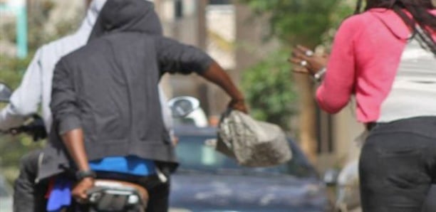 Cité Lamy Thiès : un jeune de 19 ans arrêté et lynché par les habitants après un vol à l’arraché raté Cité Lamy Thiès : un jeune de 19 ans arrêté et lynché par les habitants après un vol à l’arraché raté