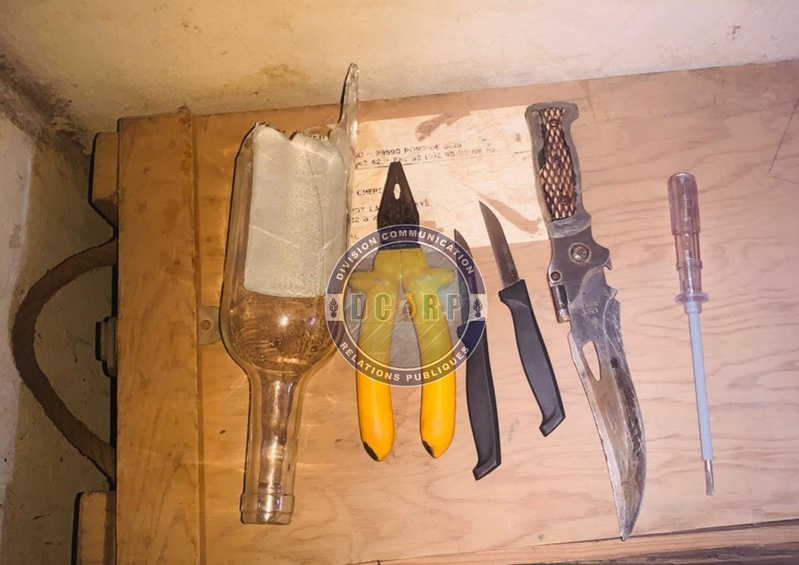 🚨 Cambriolage : un réseau de malfaiteurs démantelé par la gendarmerie de Diamniadio 🚨 Cambriolage : un réseau de malfaiteurs démantelé par la gendarmerie de Diamniadio