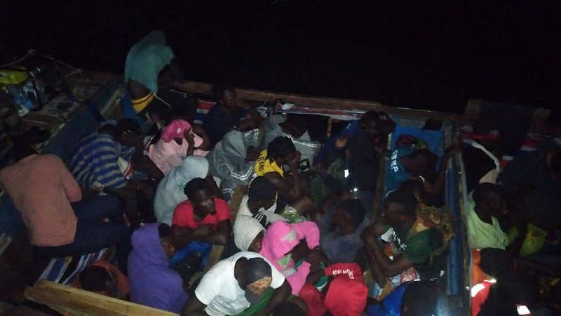 Large de Saint-Louis : 239 migrants interceptés par la marine sénégalaise Large de Saint-Louis : 239 migrants interceptés par la marine sénégalaise
