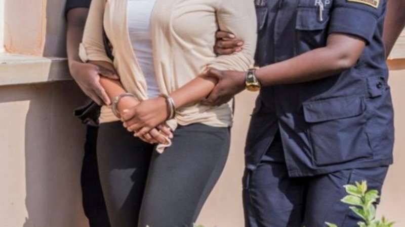 Guédiawaye : une étudiante déférée pour propos controversés sur les réseaux sociaux Guédiawaye : une étudiante déférée pour propos controversés sur les réseaux sociaux