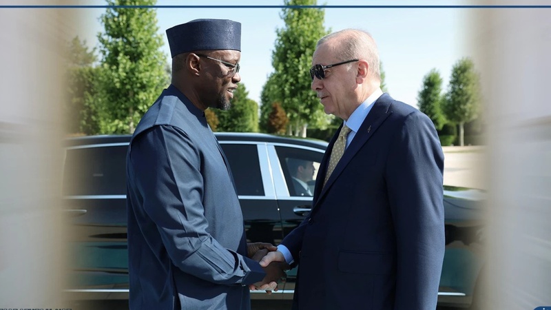 Ousmane Sonko reçu par le président Erdogan à Ankara : des accords stratégiques signés Ousmane Sonko reçu par le président Erdogan à Ankara : des accords stratégiques signés