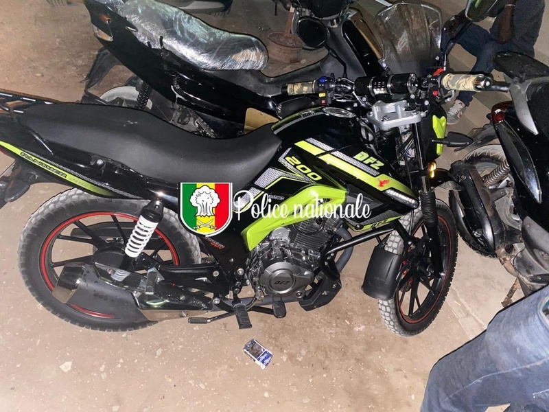 Ngor : 17 personnes arrêtées et saisie de dr@gue lors d’une opération conjointe Ngor : 17 personnes arrêtées et saisie de dr@gue lors d’une opération conjointe