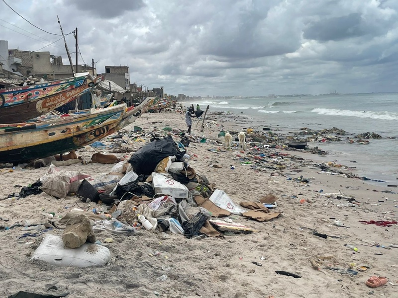 Forte houle à Thiaroye-sur-mer et Yarakh : dégâts matériels, érosion côtière et appel au relogement des sinistrés Forte houle à Thiaroye-sur-mer et Yarakh : dégâts matériels, érosion côtière et appel au relogement des sinistrés