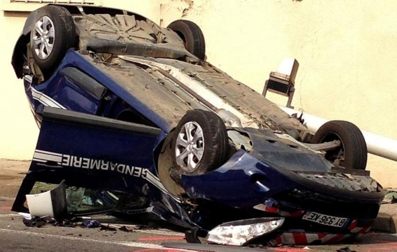 Accident sur l’axe Guéoul-Louga : un véhicule de la gendarmerie se renverse, plusieurs blessés Accident sur l’axe Guéoul-Louga : un véhicule de la gendarmerie se renverse, plusieurs blessés