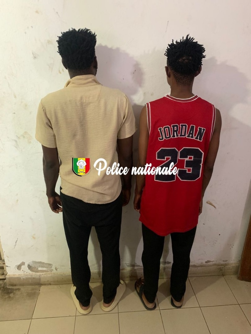 Dakar – Arrestation de deux présumés trafiquants après la saisie de 180 kg de haschich au Maroc Dakar – Arrestation de deux présumés trafiquants après la saisie de 180 kg de haschich au Maroc