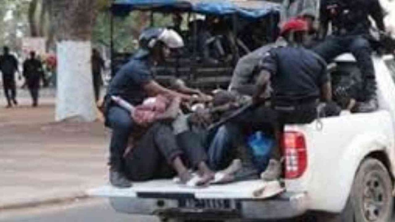 Thiaroye – Un jeune aspergé de diluant et brûlé vif : le procès de l’horreur Thiaroye – Un jeune aspergé de diluant et brûlé vif : le procès de l’horreur