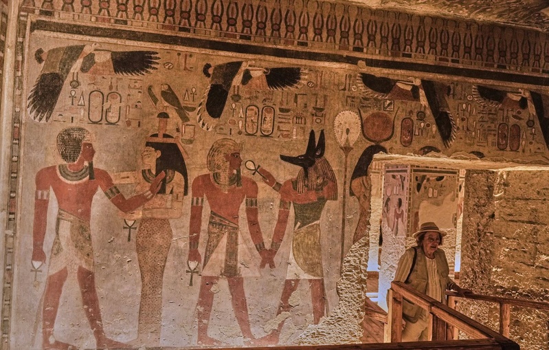 Egypte : Un tombeau de la vallée des Rois rouvre ses portes après deux décennies de restauration Egypte : Un tombeau de la vallée des Rois rouvre ses portes après deux décennies de restauration