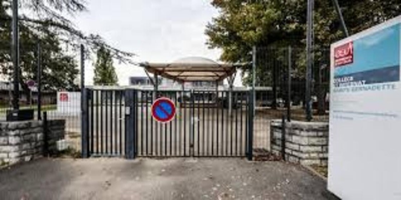 Pau : Un adolescent de 13 ans mis en examen pour viol et violences avec arme au sein de son collège