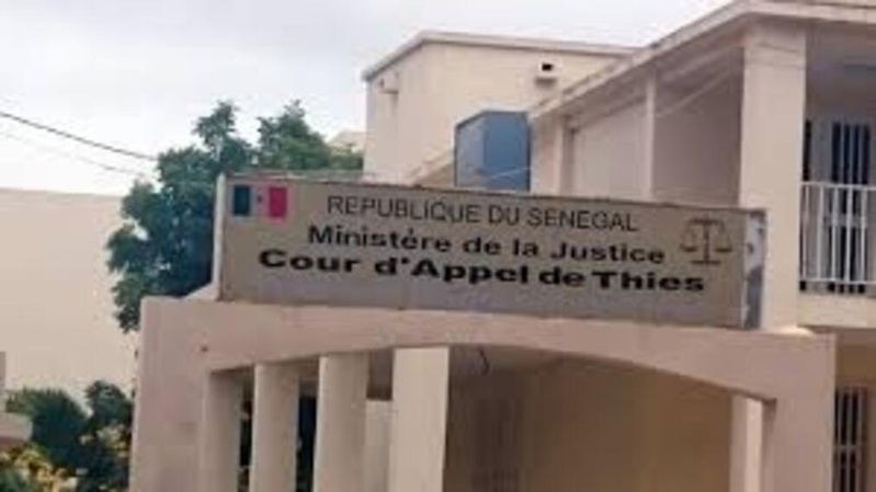 Thiès : le styliste A. C. Guèye jugé pour violences sur un commissaire de police