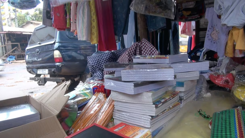 Rentrée scolaire à Dakar : les parents d’élèves étranglés par la flambée des prix des fournitures Rentrée scolaire à Dakar : les parents d’élèves étranglés par la flambée des prix des fournitures