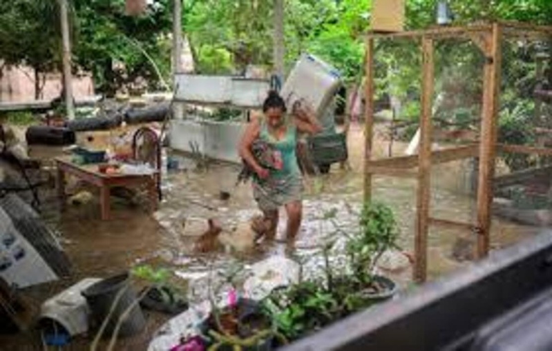 Mexique: des pluies diluviennes font 28 morts à travers le pays Mexique: des pluies diluviennes font 28 morts à travers le pays