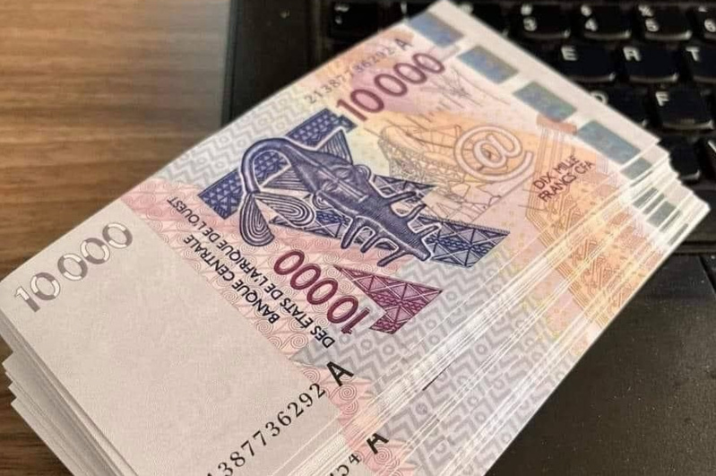 L’État du Sénégal mobilise plus de 450 milliards FCFA lors de son troisième appel public à l’épargne de 2025 L’État du Sénégal mobilise plus de 450 milliards FCFA lors de son troisième appel public à l’épargne de 2025