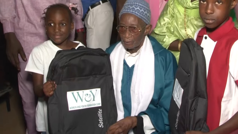 Thiès : la Fondation Women and Youth "Femme - Enfant" offre des fournitures scolaires aux élèves