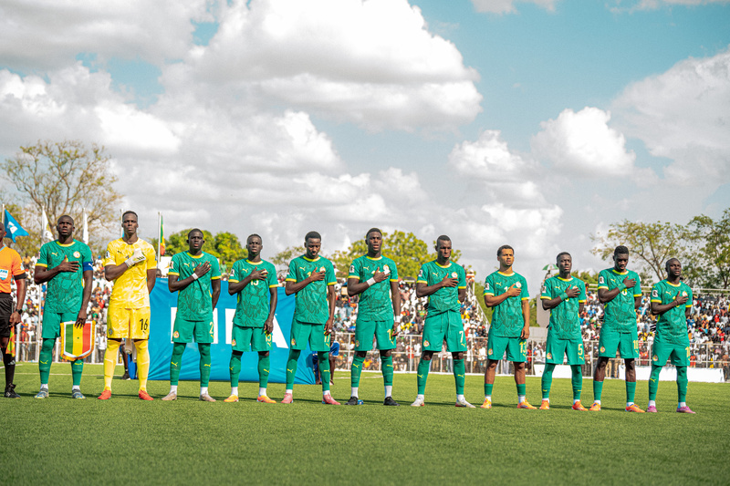 Coupe du Monde 2026 : Les Lions du Sénégal offrent leurs primes pour permettre aux supporters d’assister au match décisif Coupe du Monde 2026 : Les Lions du Sénégal offrent leurs primes pour permettre aux supporters d’assister au match décisif
