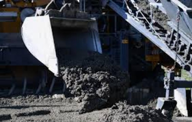 Italie : Le chef de chantier perd sa Rolex dans du béton frais, il exige d’être remboursé