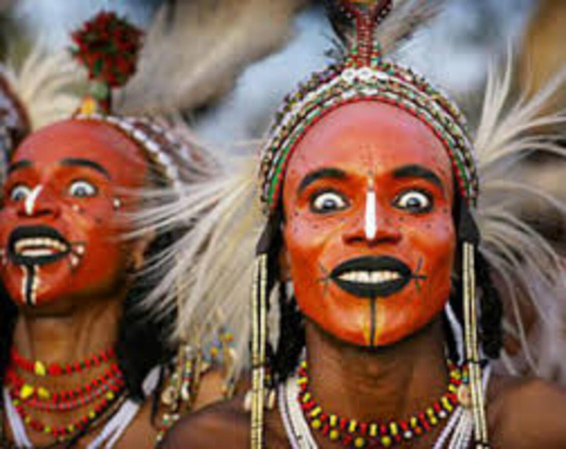 Le Guéréwol, rituel nuptial des jeunes M'Bororo au Tchad Le Guéréwol, rituel nuptial des jeunes M'Bororo au Tchad