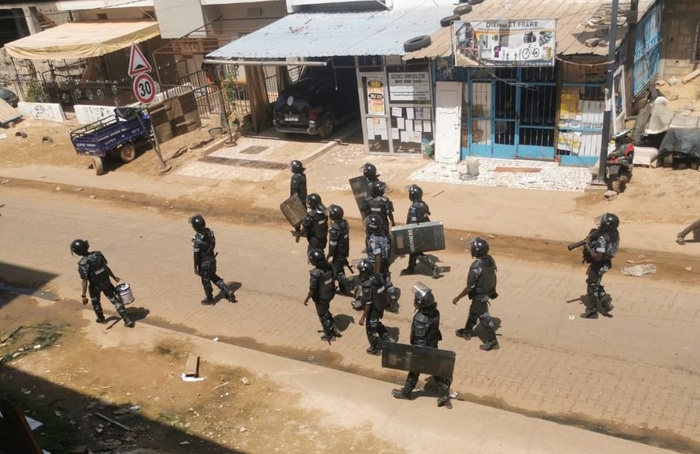 Affrontements entre jeunes et forces de l’ordre à Keur Mbaye Fall autour d’un terrain de football Affrontements entre jeunes et forces de l’ordre à Keur Mbaye Fall autour d’un terrain de football