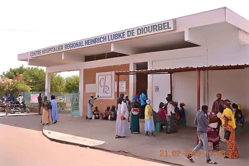 Affaire Astou Ndiaye : le bébé exhumé à Diourbel pour autopsie sur ordre du procureur Affaire Astou Ndiaye : le bébé exhumé à Diourbel pour autopsie sur ordre du procureur