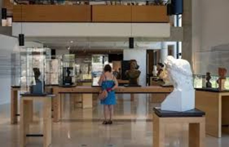 Le vigile du musée Chirac avait inventé une agression « imaginaire » Le vigile du musée Chirac avait inventé une agression « imaginaire »