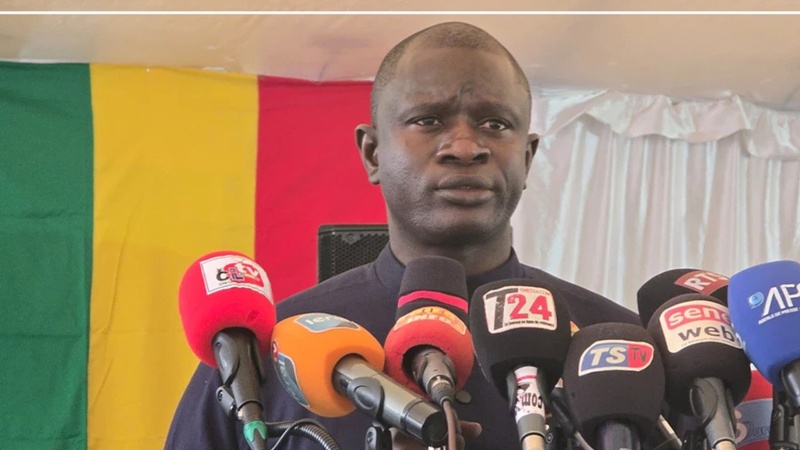 Babacar Diop appelle à raviver les valeurs morales et civiques en rendant hommage à Lat Dior