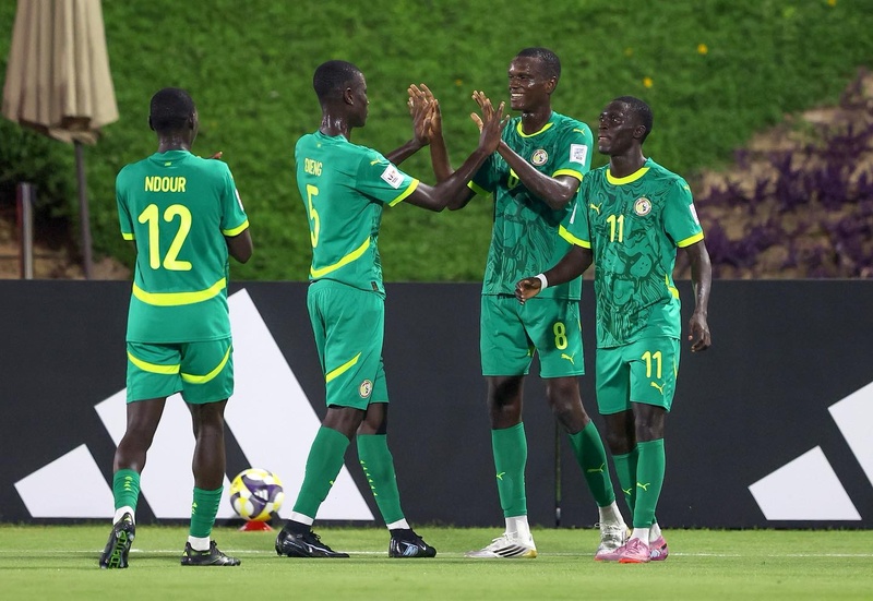Mondial U17 : le Sénégal s’impose 5-0 face aux Émirats arabes unis et file en seizièmes de finale