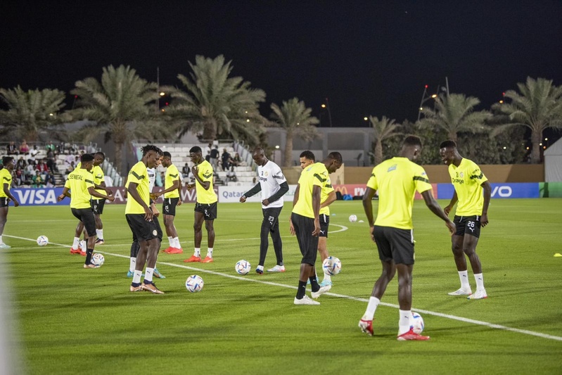 Les Lions du Sénégal débutent leur préparation à Londres pour affronter le Brésil et le Kenya Les Lions du Sénégal débutent leur préparation à Londres pour affronter le Brésil et le Kenya