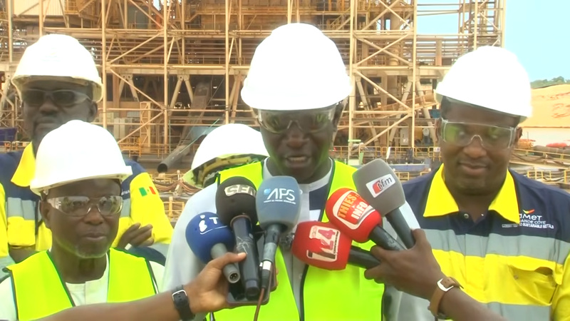 La GCO (Grande Côte Opérations) ouvre ses portes au Dr Babacar Diop, Maire de la Ville de Thiès, et à son Conseil Municipal La GCO (Grande Côte Opérations) ouvre ses portes au Dr Babacar Diop, Maire de la Ville de Thiès, et à son Conseil Municipal