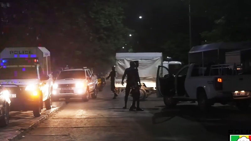 Dakar : vaste opération nocturne de sécurisation au Point E avec plus de 300 interpellations Dakar : vaste opération nocturne de sécurisation au Point E avec plus de 300 interpellations