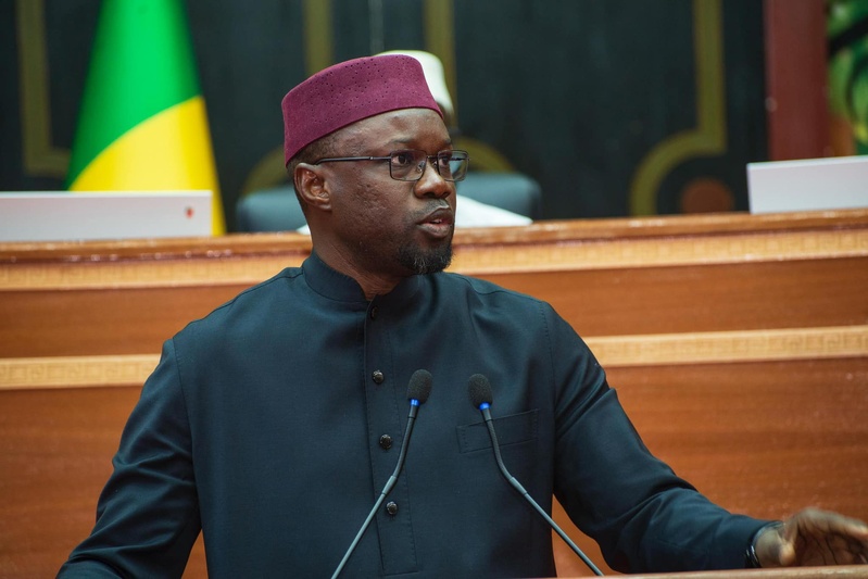 Ousmane Sonko annonce de nouveaux espaces dédiés aux commerçants pour réorganiser l’espace public Ousmane Sonko annonce de nouveaux espaces dédiés aux commerçants pour réorganiser l’espace public