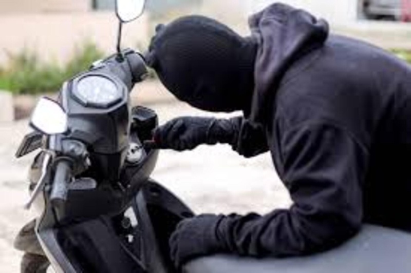 Vols de motos à Pire : Trois jeunes devant le tribunal pour agressions nocturnes