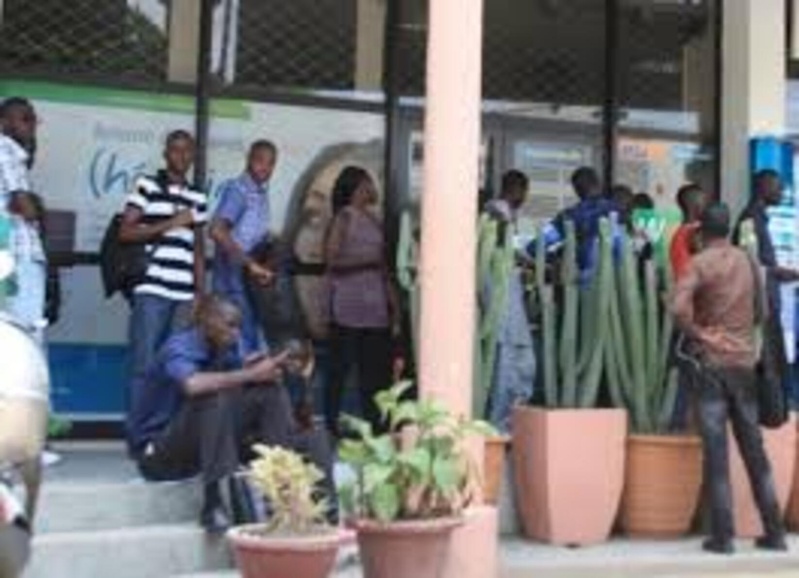 Paiement des bourses : le ministère annonce le démarrage de l’opération ce mardi 2 décembre 2025 Paiement des bourses : le ministère annonce le démarrage de l’opération ce mardi 2 décembre 2025