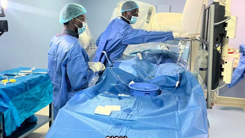 Première implantation percutanée de valve aortique réussie à Dakar : une avancée médicale majeure au Sénégal Première implantation percutanée de valve aortique réussie à Dakar : une avancée médicale majeure au Sénégal