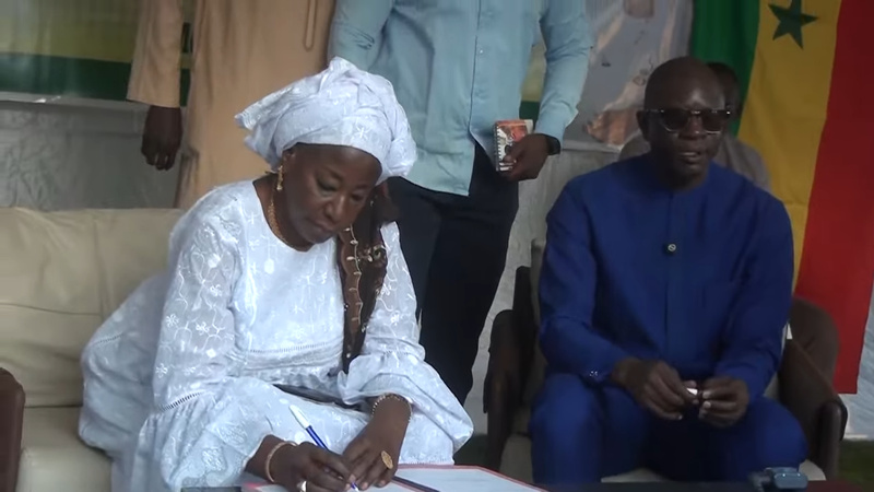 Thiès : un tournant pour les femmes grâce à la convention entre la mairie et les 'Badjiénou Gox' Thiès : un tournant pour les femmes grâce à la convention entre la mairie et les 'Badjiénou Gox'