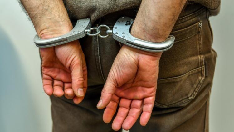 Le Sénégal suspend temporairement son accord d’extradition avec la France