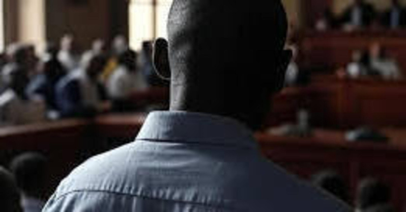 Saly Portudal : Trois vigiles devant le tribunal pour le pillage de six magasins Saly Portudal : Trois vigiles devant le tribunal pour le pillage de six magasins