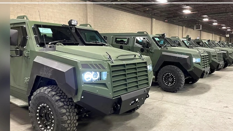 Diamniadio : le chef de l’État inaugure une usine d’assemblage de véhicules militaires