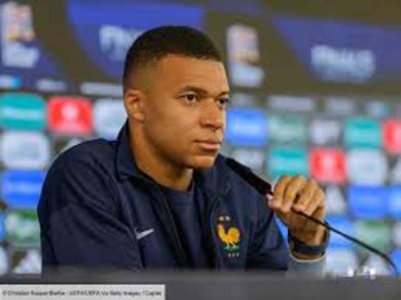 Litige Mbappé-PSG : Paris condamné aux prud’hommes à verser 61 millions d’euros à son ancien attaquant star