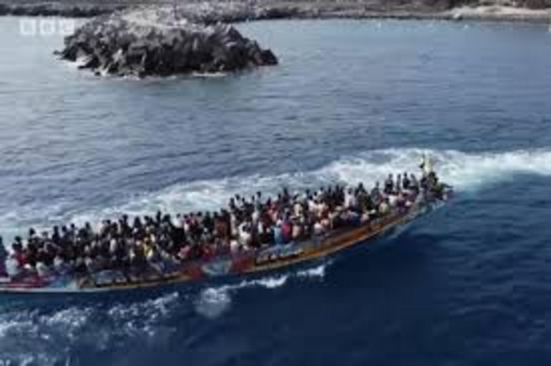 Drame maritime à Joal : une pirogue transportant près de 200 migrants fait naufrage Drame maritime à Joal : une pirogue transportant près de 200 migrants fait naufrage