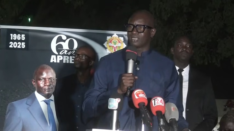 Thiès : Babacar Diop met en service les feux de signalisation dans cinq carrefours Thiès : Babacar Diop met en service les feux de signalisation dans cinq carrefours