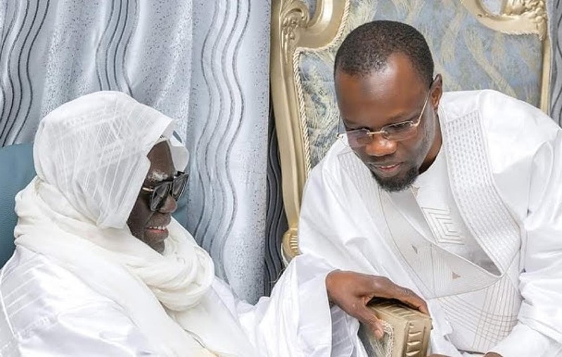 Touba : Ousmane Sonko reçu par le khalife général des Mourides Touba : Ousmane Sonko reçu par le khalife général des Mourides